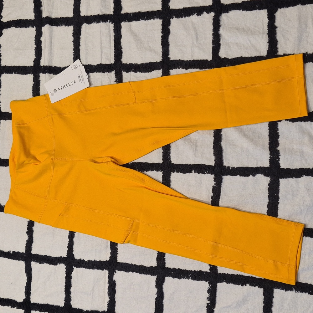 NWT Athleta Radiant Sunrise Yellow Ultimate Stash II Capri Legging Wicking - Picture 5 of 10